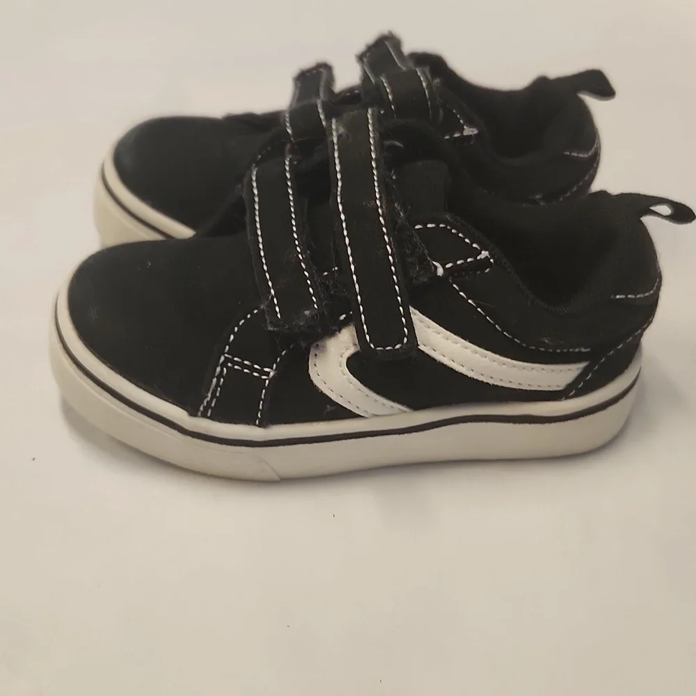 Wonder Nation Shoes Size 6 Toddler Black White